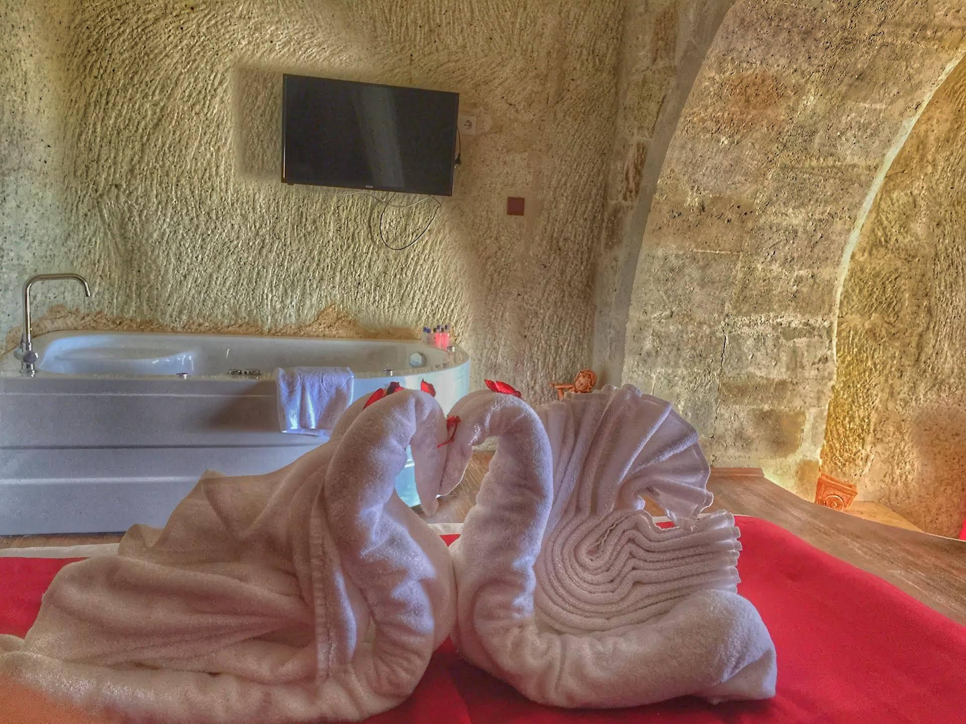 Marvel Of Cappadocia Hotel เกอเรเม ภายนอก รูปภาพ