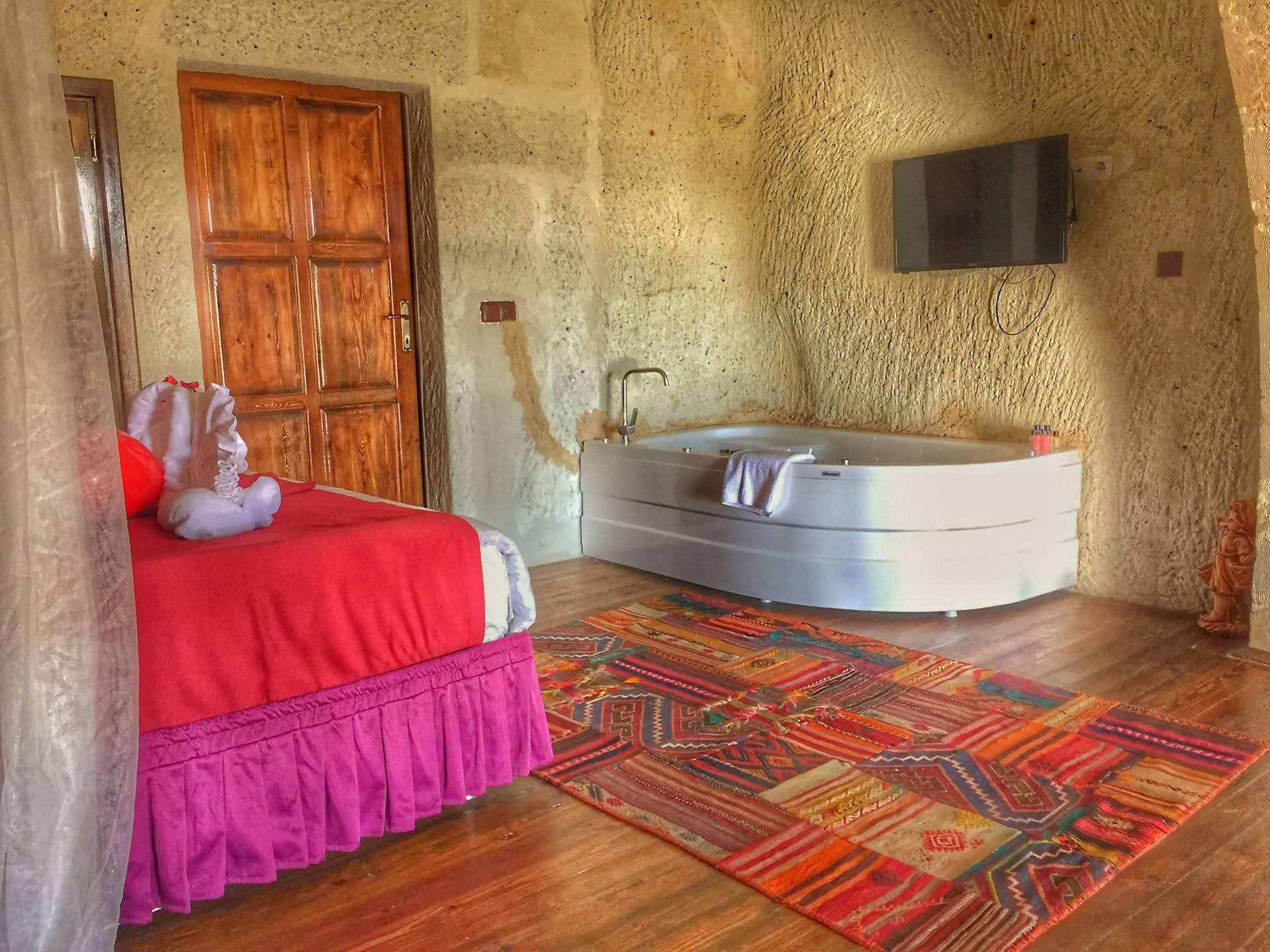 Marvel Of Cappadocia Hotel เกอเรเม ภายนอก รูปภาพ